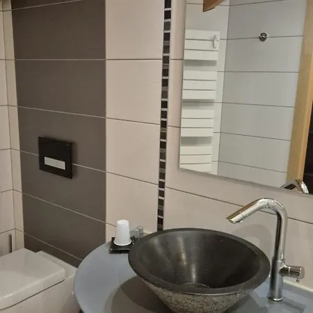 Panzió Compagnie Des De Luxe 3*